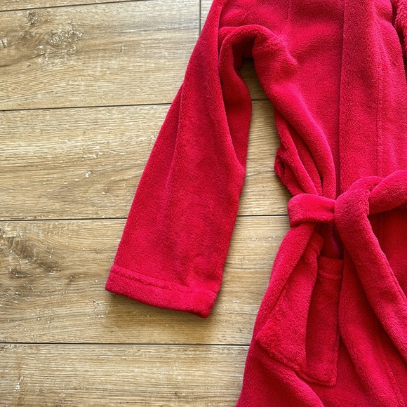 Lands’ End Red Boy’s Bathrobe Size 12 - Picture 6 of 7